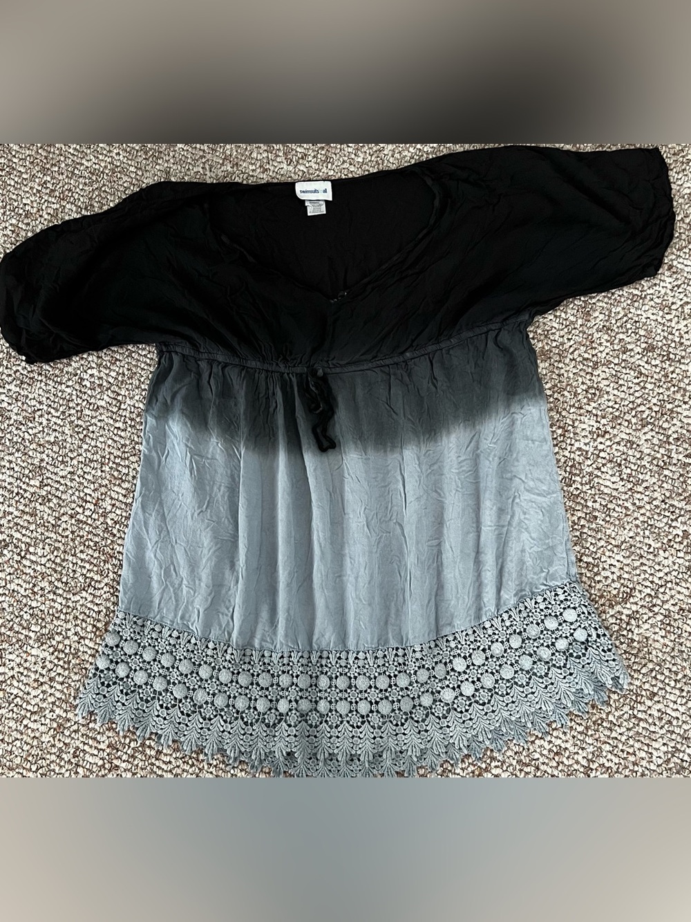 Swimsuits For All Black-to-Gray Ombre Lace-Hem Swim Coverup